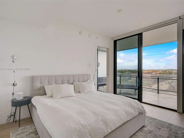 8701 Collins Ave # 603, Miami Beach FL 33154