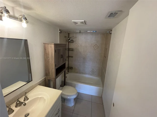 8340 Sands Point Blvd # P305, Tamarac FL 33321