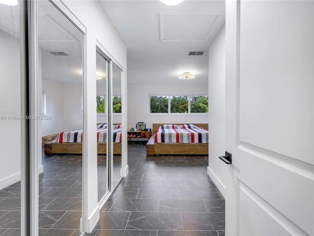 1101 Van Buren St, Hollywood FL 33019