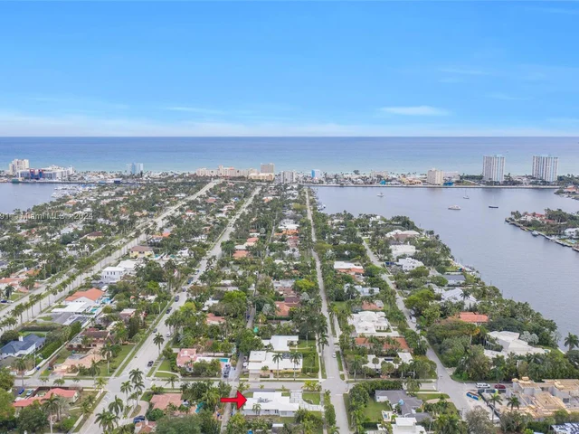 1101 Van Buren St, Hollywood FL 33019