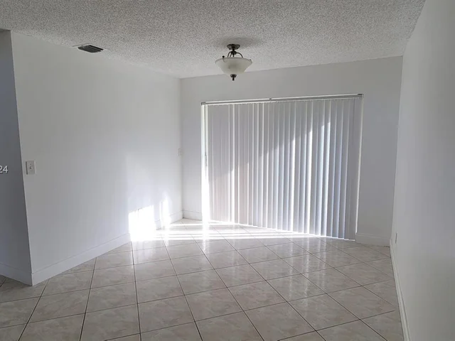 8233 White Rock Cir, Boynton Beach FL 33436