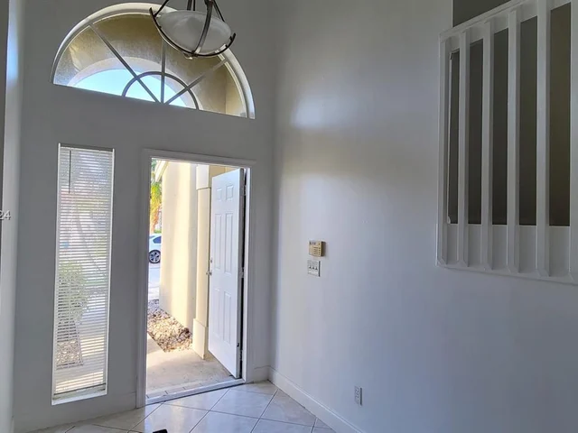 8233 White Rock Cir, Boynton Beach FL 33436