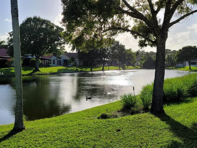 8233 White Rock Cir, Boynton Beach FL 33436