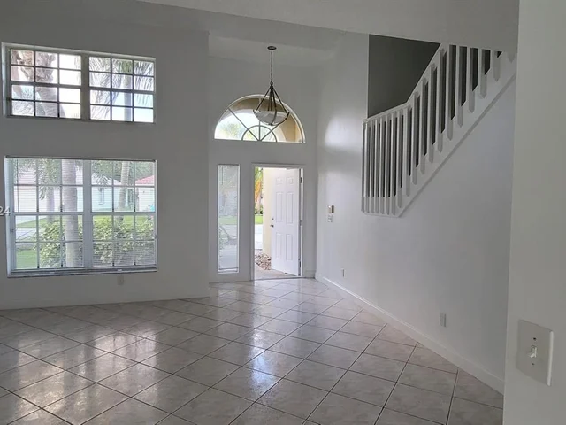 8233 White Rock Cir, Boynton Beach FL 33436