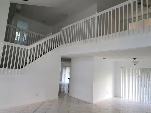 8233 White Rock Cir, Boynton Beach FL 33436