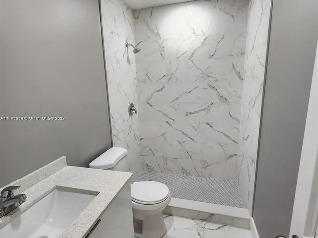 18900 NE 3rd Ct # 536, Miami FL 33179