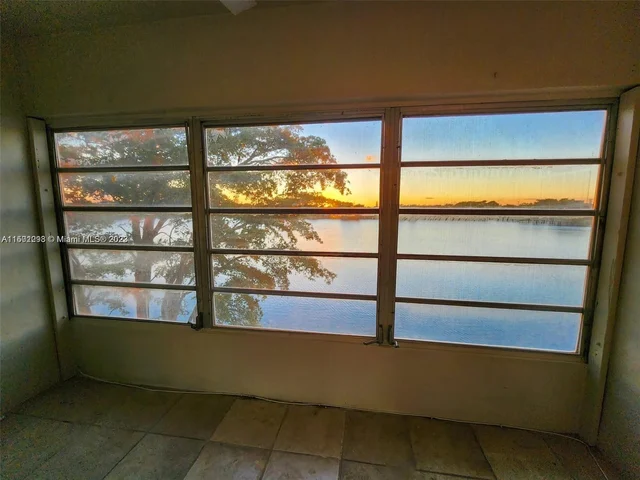 18900 NE 3rd Ct # 536, Miami FL 33179