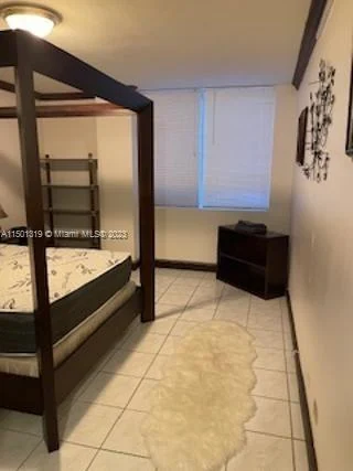 5005 Collins Ave # 325, Miami Beach FL 33140