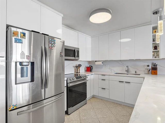 5 Island Ave # 8A, Miami Beach FL 33139