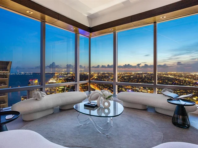 1425 Brickell Ave, Miami FL 33131