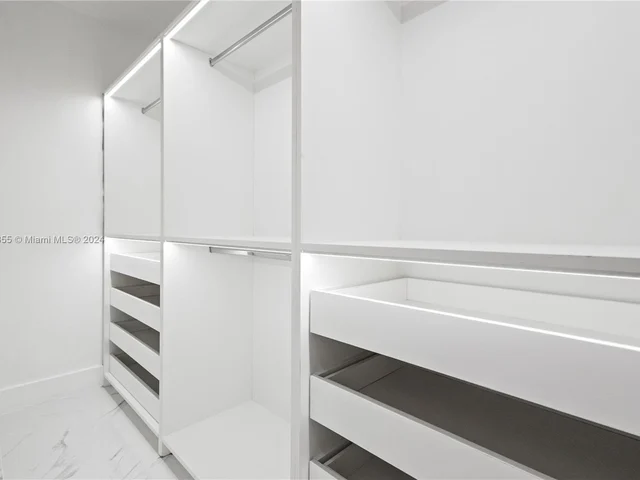 215 NE 16th Ave # 105, Fort Lauderdale FL 33301