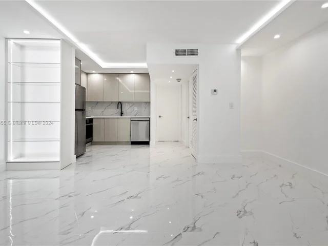 215 NE 16th Ave # 105, Fort Lauderdale FL 33301