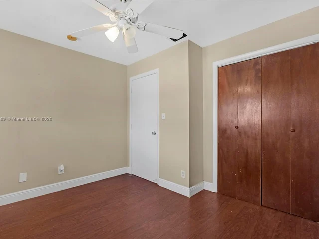 12 Meacham Ln # 12, Tamarac FL 33319