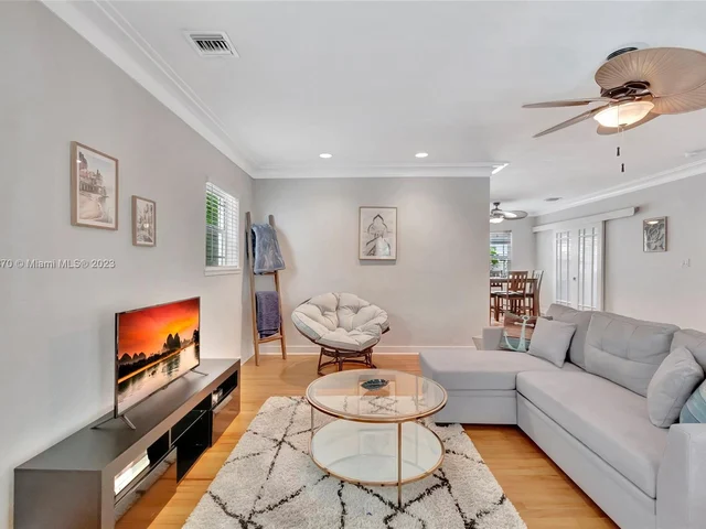 515 SW 9th St # 515, Fort Lauderdale FL 33315