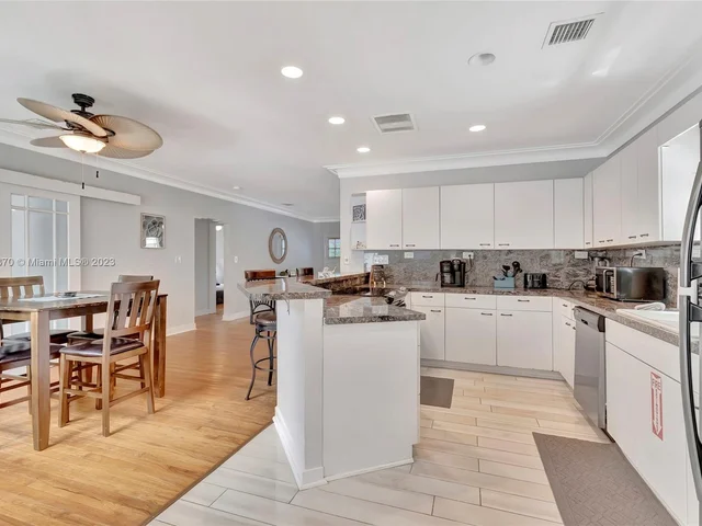 515 SW 9th St # 515, Fort Lauderdale FL 33315