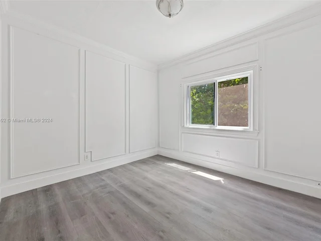 30 SW 5th St # 1, Dania Beach FL 33004