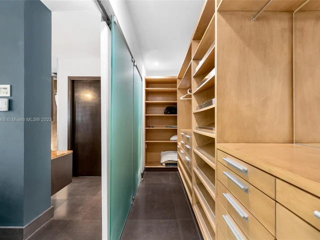 1606 S Bayshore Dr, Miami FL 33133