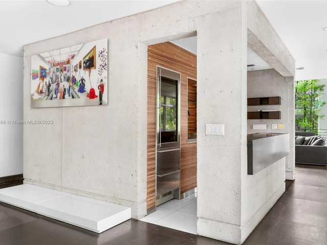 1606 S Bayshore Dr, Miami FL 33133