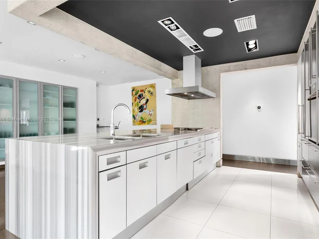 1606 S Bayshore Dr, Miami FL 33133