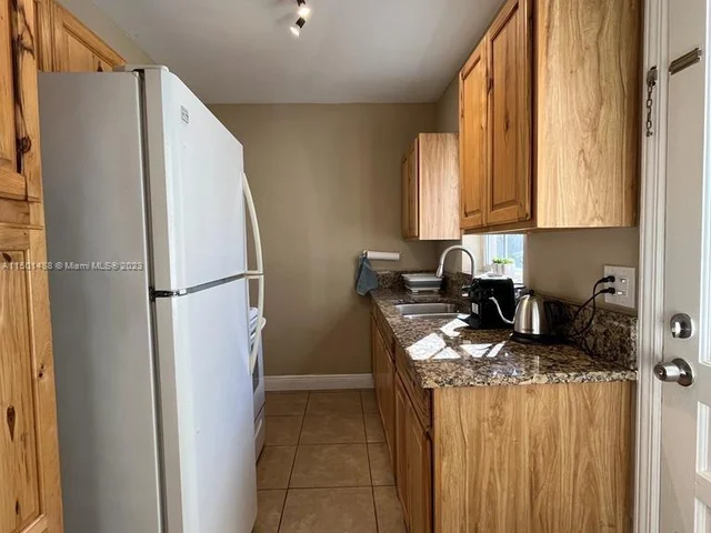 1414 NE 178th St, North Miami Beach FL 33162