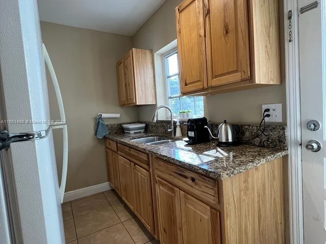 1414 NE 178th St, North Miami Beach FL 33162