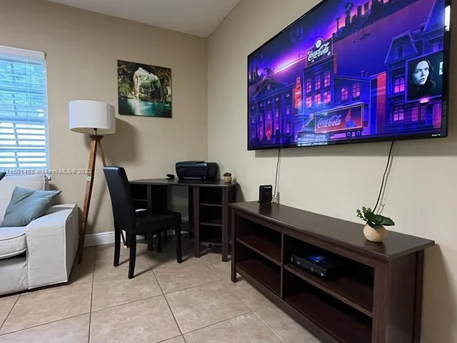 1414 NE 178th St, North Miami Beach FL 33162