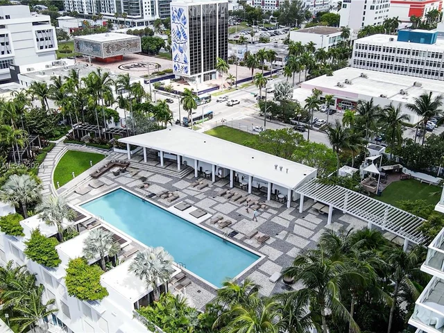 2020 N Bayshore Dr # 801, Miami FL 33137