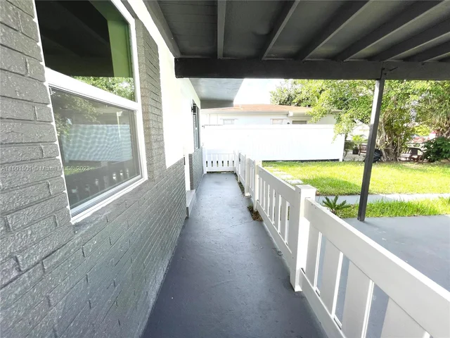 2210 Cody St, Hollywood FL 33020