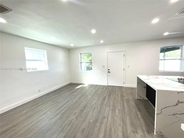 2210 Cody St, Hollywood FL 33020