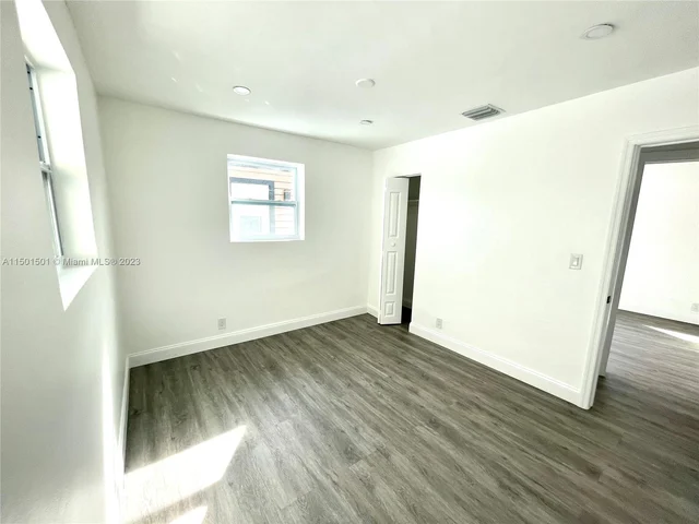 2210 Cody St, Hollywood FL 33020