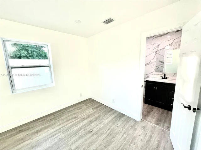 2210 Cody St, Hollywood FL 33020