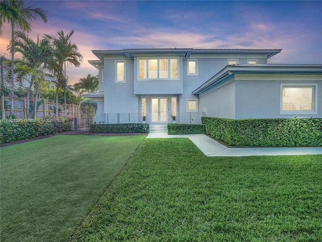 5180 La Gorce Dr, Miami Beach FL 33140
