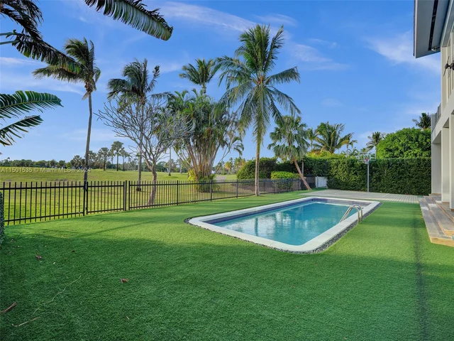 5180 La Gorce Dr, Miami Beach FL 33140