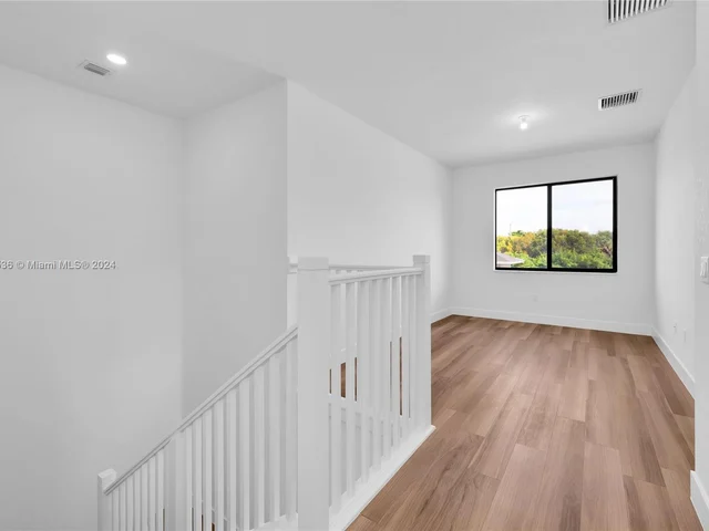 12116 SW 82 PL, Miami FL 33156