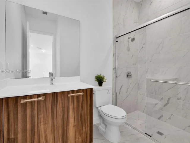 12116 SW 82 PL, Miami FL 33156