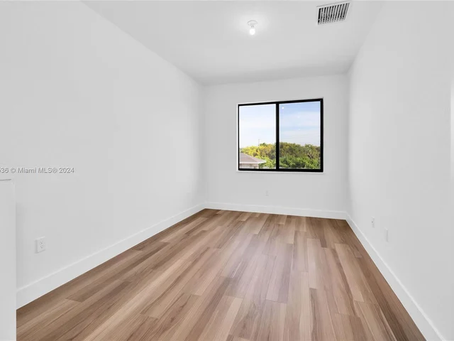 12116 SW 82 PL, Miami FL 33156