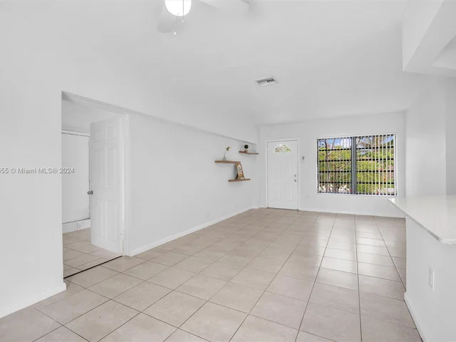 1050 NE 156th St, North Miami Beach FL 33162