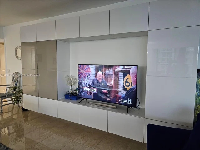 16445 Collins Ave # 1421, Sunny Isles Beach FL 33160