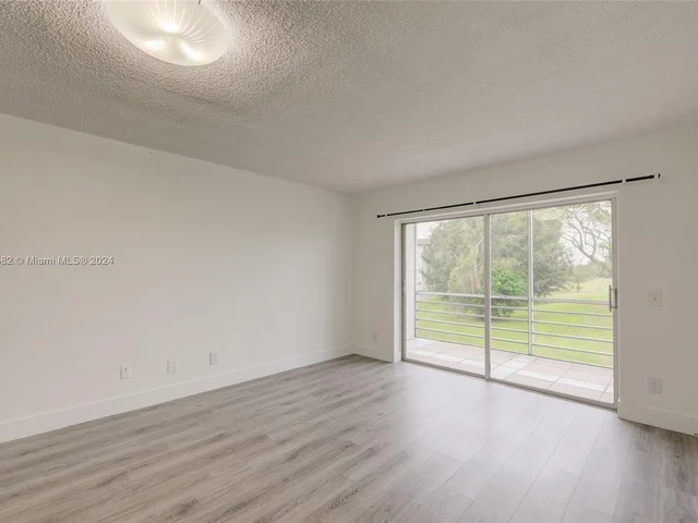 2495 SW 82nd Ave # 204, Davie FL 33324