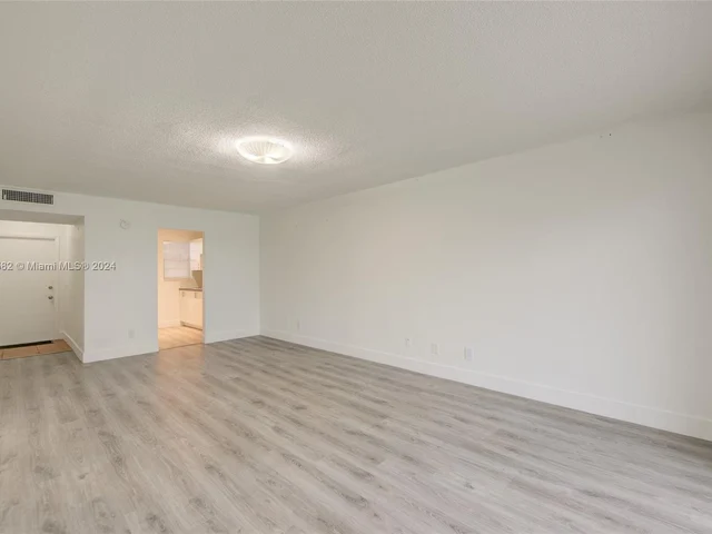 2495 SW 82nd Ave # 204, Davie FL 33324