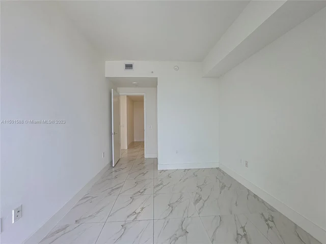 2000 Metropica Way # 2009, Sunrise FL 33323