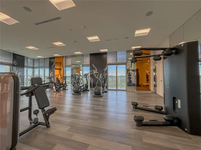 2000 Metropica Way # 2009, Sunrise FL 33323