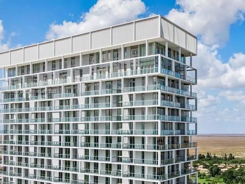 2000 Metropica Way # 2009, Sunrise FL 33323