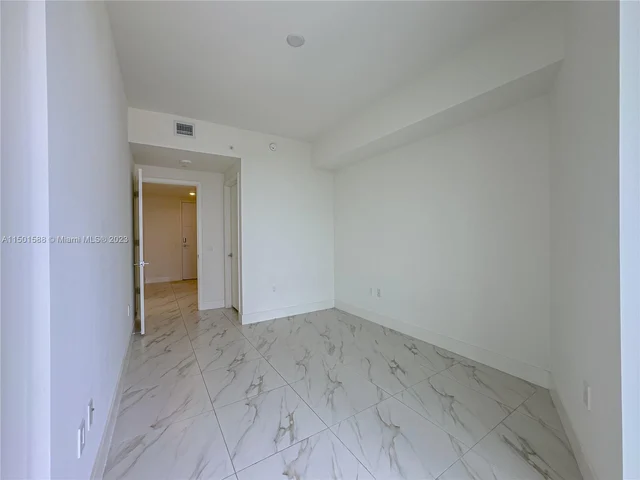 2000 Metropica Way # 2009, Sunrise FL 33323