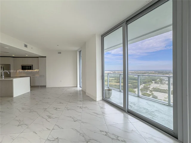 2000 Metropica Way # 2009, Sunrise FL 33323