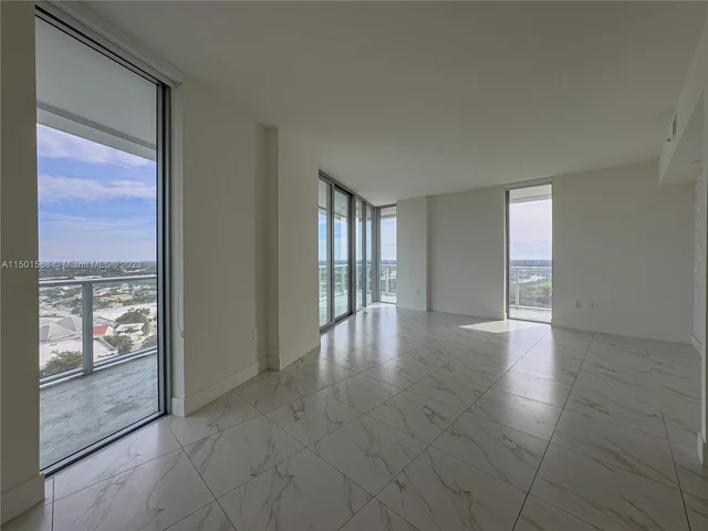 2000 Metropica Way # 2009, Sunrise FL 33323