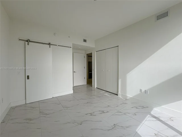 2000 Metropica Way # 2009, Sunrise FL 33323