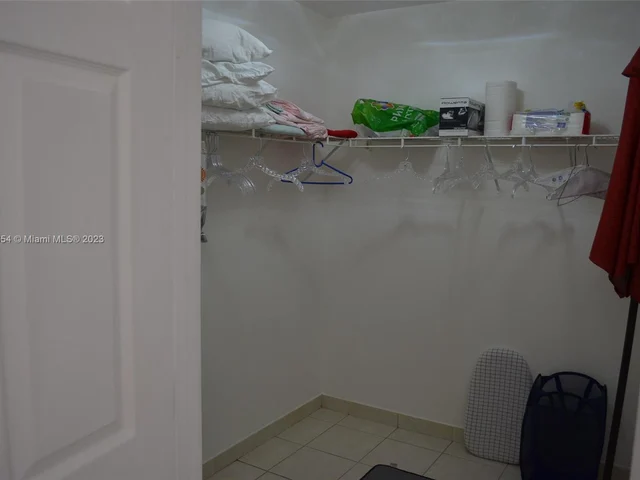 16711 Collins ave # 10, Sunny Isles Beach FL 33160