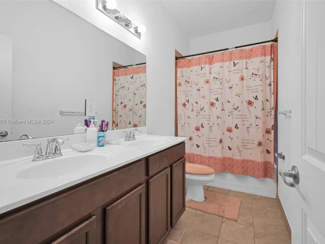 4126 NE 21st Ct, Homestead FL 33033