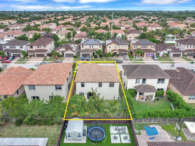 4126 NE 21st Ct, Homestead FL 33033